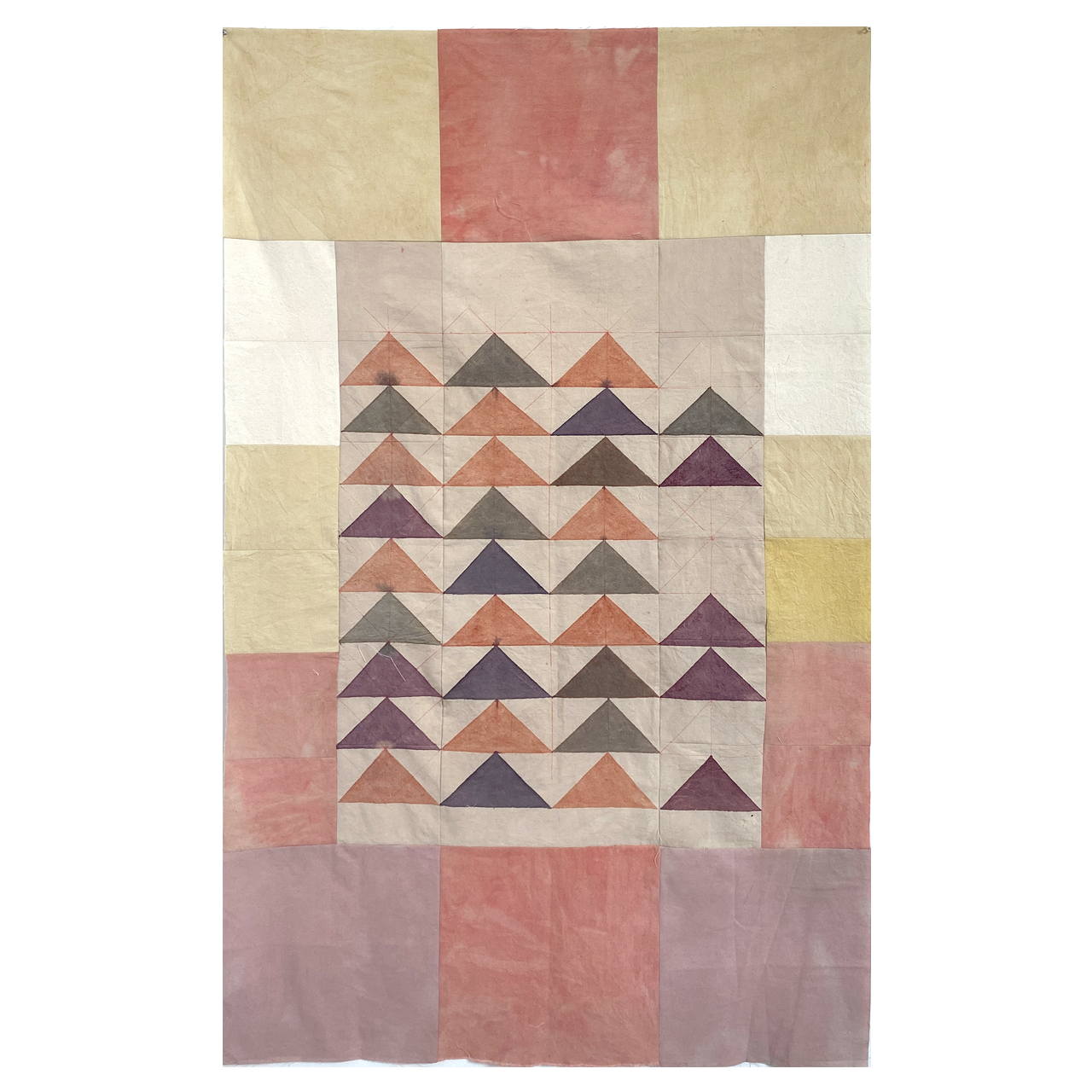 textile pintado triángulos